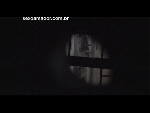 ❤️ Блондинку тайно снимает на видео соседский вуайерист, спрятанный за полыми кирпичами ☑ Видео траха на нашем сайте teatroporno.ru ️